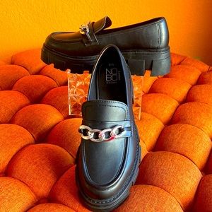 Chunky loafers Y2K size 8 wide faux leather lug sole NOBO